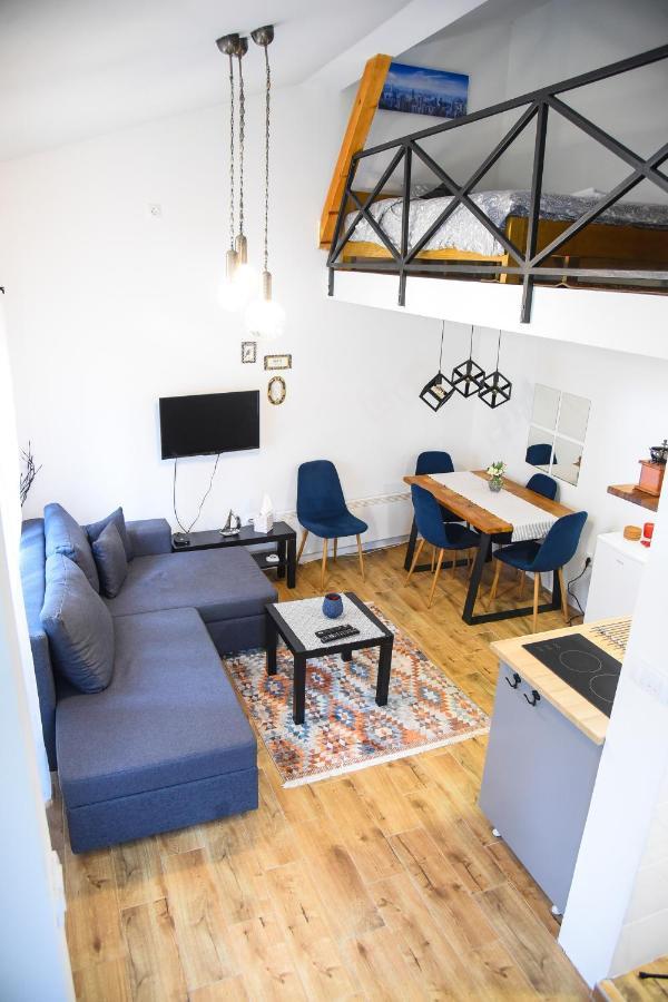 Agape Apartman Semêndria Exterior foto