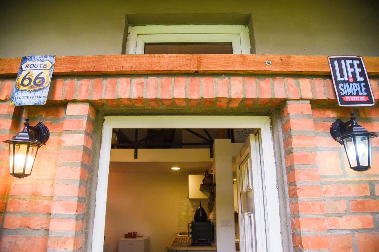Agape Apartman Semêndria Exterior foto