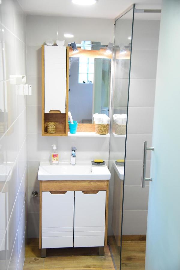Agape Apartman Semêndria Exterior foto